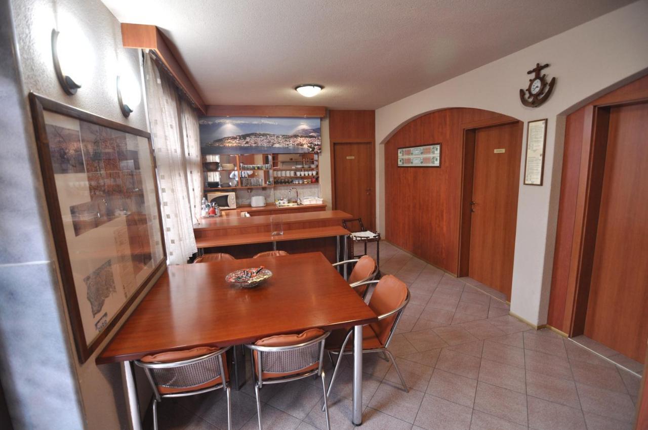 Villa Forum Ohrid Buitenkant foto